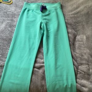 FIGS SCRUBS SURGICAL GREEN SIZE XS LIVINGSTON BOTTOMS BRAND NEW